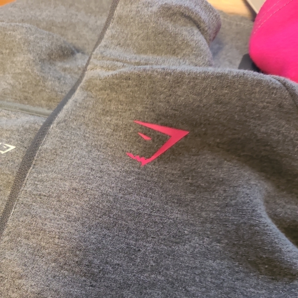Gymshark Vital Seamless Half Zip Back Pocket Jacket Gray And Pink‎ Sz Medium. - Picture 6 of 8